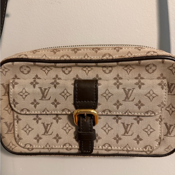 Louis Vuitton Cream and Brown Monogram Crossbody Bag - Picture 1 of 11